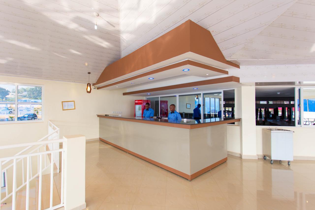 Dove Hotel Кигали Экстерьер фото